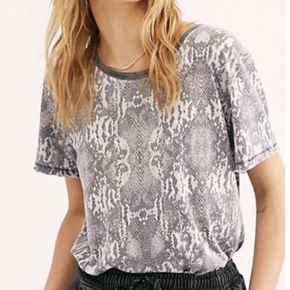 FREE PEOPLE TOURIST T SHIRT S BLACK SNAKE COMBO Small - Picture 1 of 15